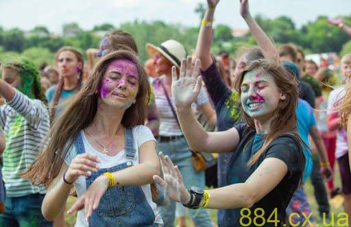 Екскурсії, виставки, квкести: У громаді на Житомирщині активно функціонує туристичний центр Екскурсії, виставки, квкести: У громаді на Житомирщині активно функціонує туристичний центр