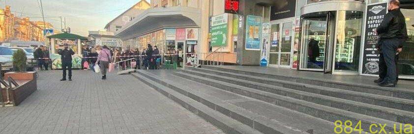 У Житомирі «замінували» торговельний центр? У Житомирі «замінували» торговельний центр?