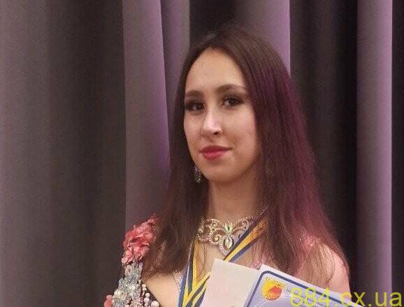 Срібло та кубок, або здобутки житомирської студентки на фестивалі східних танців Срібло та кубок, або здобутки житомирської студентки на фестивалі східних танців