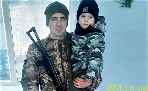 Перебуваючи у столиці, у зоні бойових дій, потрапив під ракетний удар. Втратив обидві ноги: бердичівлянину потрібна допомога! Перебуваючи у столиці, у зоні бойових дій, потрапив під ракетний удар. Втратив обидві ноги: бердичівлянину потрібна допомога!