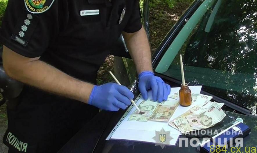 На Житомирщині поліцейські затримали торговця боєприпасами На Житомирщині поліцейські затримали торговця боєприпасами