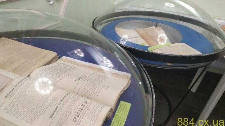 85-річчя Житомирщини: Державний архів області представив оригінали архівних документів 85-річчя Житомирщини: Державний архів області представив оригінали архівних документів