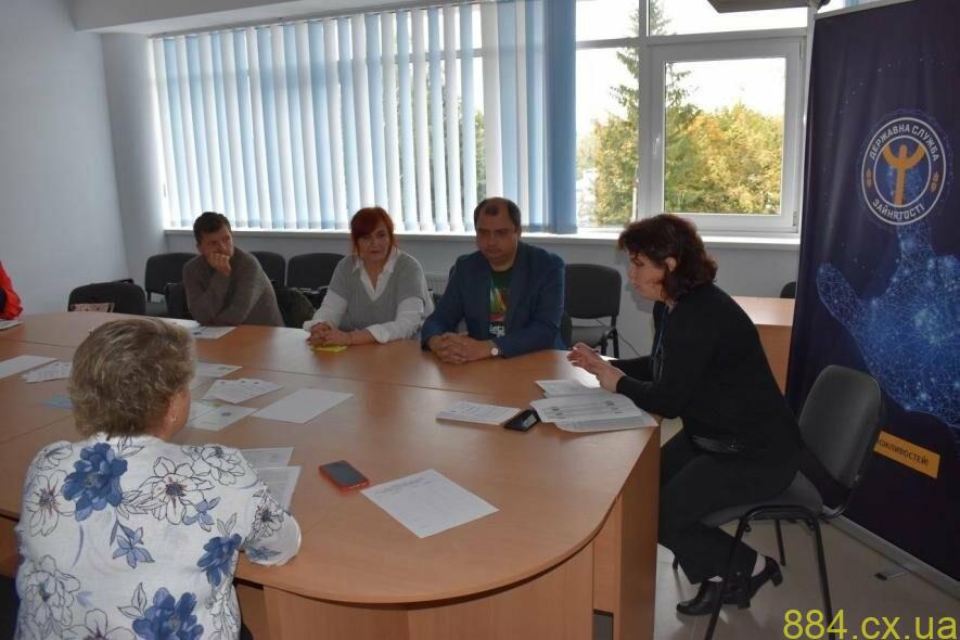 У Житомирі проконсультували роботодавців, які отримали мікрогранти на створення або розвиток власного бізнесу У Житомирі проконсультували роботодавців, які отримали мікрогранти на створення або розвиток власного бізнесу