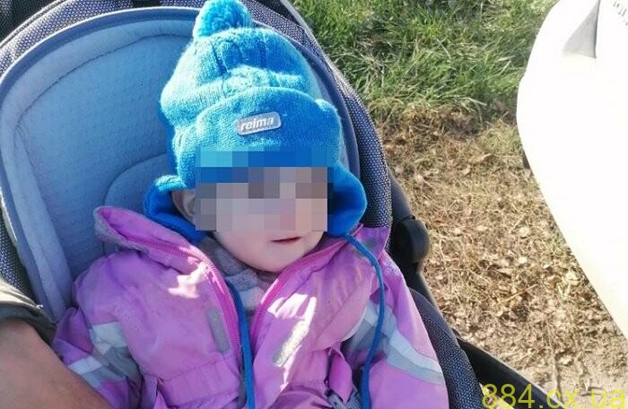 На Житомирщині батьки покинули у холодній хаті однорічну дитину На Житомирщині батьки покинули у холодній хаті однорічну дитину