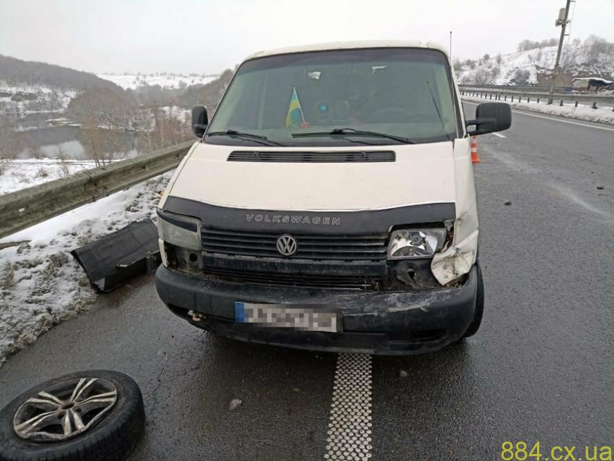 На автошляху Київ-Чоп іномарка зіткнулася з колесовідбійником: травми отримав житель Закарпаття На автошляху Київ-Чоп іномарка зіткнулася з колесовідбійником: травми отримав житель Закарпаття