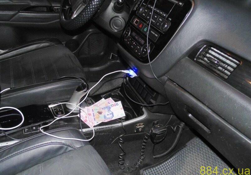 Житомирщина: Жінка намагалась відкупитись від поліцейських за нетверезе водіння Житомирщина: Жінка намагалась відкупитись від поліцейських за нетверезе водіння