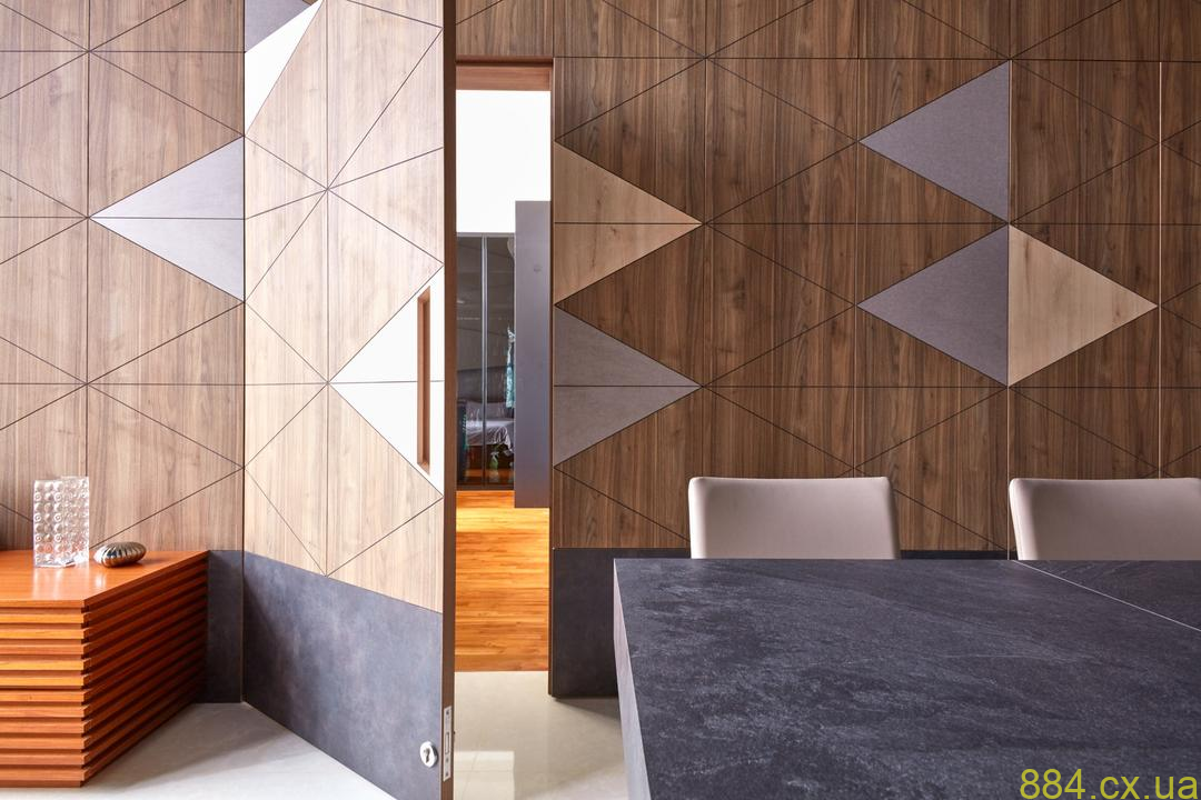 Оригінальні подвійні двері в інтер'єрі Оригінальні подвійні двері в інтер'єрі