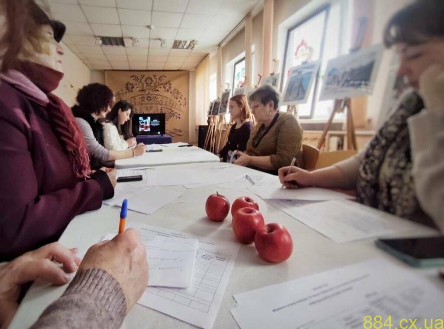 У Житомирі відбувся ІІ обласний конкурс зі збереження та дослідження місцевого елемента нематеріальної культурної спадщини У Житомирі відбувся ІІ обласний конкурс зі збереження та дослідження місцевого елемента нематеріальної культурної спадщини