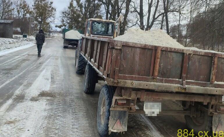 В Ємільчинській громаді поліцейські виявили нелегальне видобування піску В Ємільчинській громаді поліцейські виявили нелегальне видобування піску