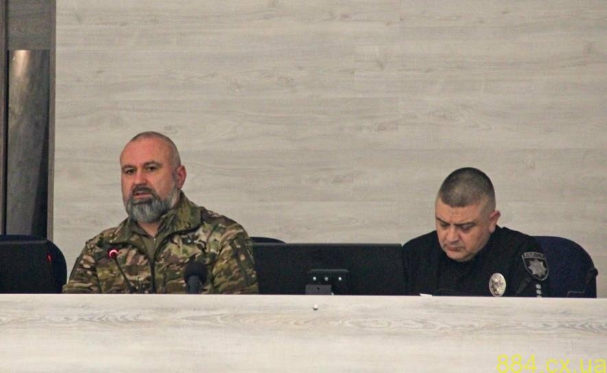 «Лють» - для тих, хто бажає активно боронити свою країну: у Житомирі бойовий офіцер запросив бажаючих до лав бригади, – ФОТО, ВІДЕО «Лють» - для тих, хто бажає активно боронити свою країну: у Житомирі бойовий офіцер запросив бажаючих до лав бригади, – ФОТО, ВІДЕО