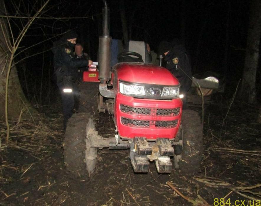 За добу поліцейські Житомирщини виявили кілька випадків нелегального транспортування лісу