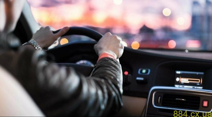 У Бердичеві нетверезий водій, вже раніше позбавлений права кермування, «накатався» на чималий штраф, — ВІДЕО У Бердичеві нетверезий водій, вже раніше позбавлений права кермування, «накатався» на чималий штраф, — ВІДЕО