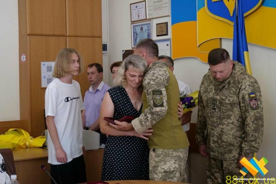 Державні нагороди — житомирським Героям, які повернулись на щиті, — ФОТОРЕПОРТАЖ