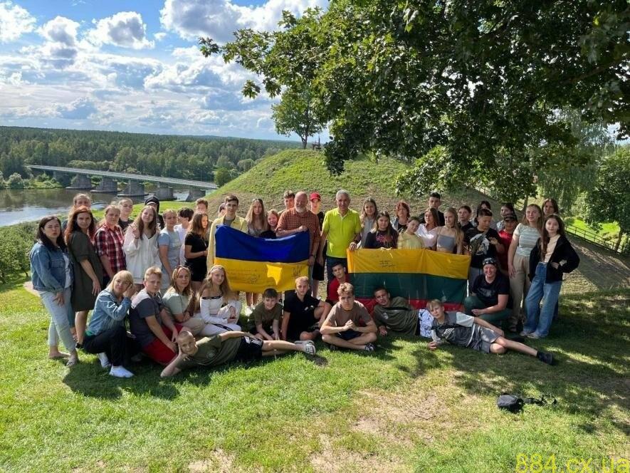 Канікули в Литві для дітей воїнів 95 бригади ДШВ Канікули в Литві для дітей воїнів 95 бригади ДШВ