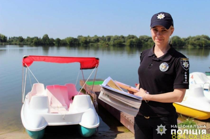 Житомирщина: про безпеку на воді та поводженні з вогнем розповідали поліцейські та рятувальники Житомирщина: про безпеку на воді та поводженні з вогнем розповідали поліцейські та рятувальники