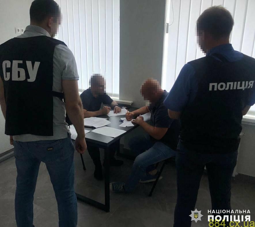 Намили піску на 22 млн гривень: поліцейські повідомили підозри учасникам незаконного видобутку Намили піску на 22 млн гривень: поліцейські повідомили підозри учасникам незаконного видобутку