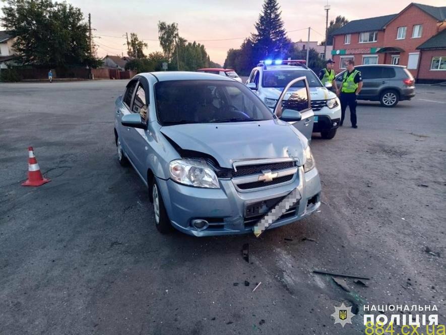 У Баранівці унаслідок ДТП перекинувся ВАЗ: поліцейські встановлюють обставини