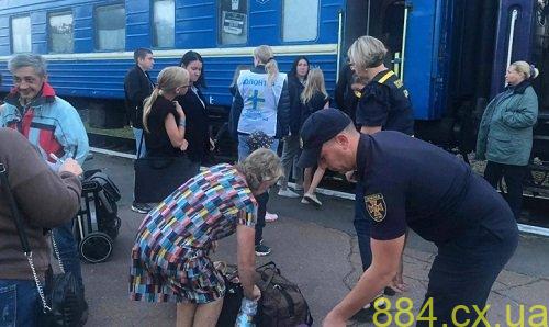 До Житомирщини у пошуках прихистку прибуло ще 10 внутрішньо переміщених осіб До Житомирщини у пошуках прихистку прибуло ще 10 внутрішньо переміщених осіб