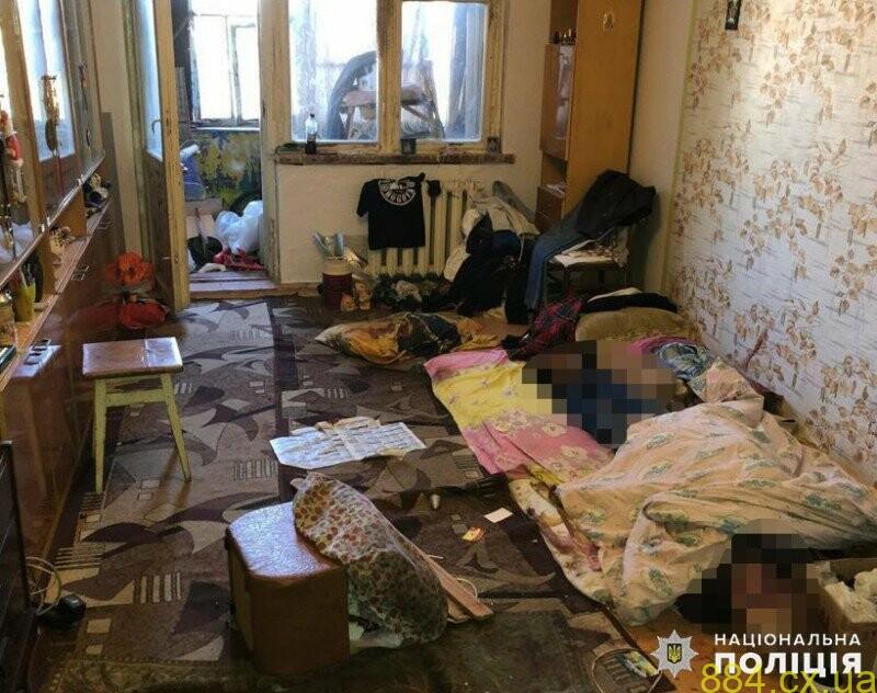 Надав прихисток товаришу, а той забив його до смерті: у Житомирі поліцейські затримали причетного до вбивства Надав прихисток товаришу, а той забив його до смерті: у Житомирі поліцейські затримали причетного до вбивства