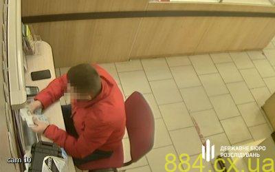 На Житомирщині начальник служби логістики військової частини привласнив камер та тепловізорів на суму понад 3 млн грн На Житомирщині начальник служби логістики військової частини привласнив камер та тепловізорів на суму понад 3 млн грн