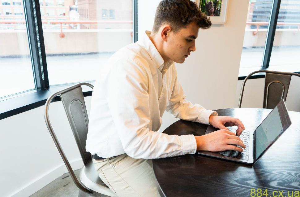 Написання курсових робіт на замовлення: ваш успішний курс до високих балів Написання курсових робіт на замовлення: ваш успішний курс до високих балів