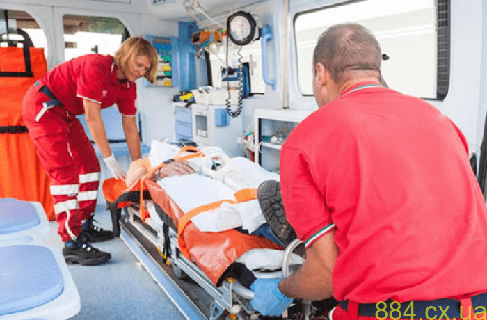 Міжміські перевезення лежачих пацієнтів: коли варто викликати спецтранспорт Міжміські перевезення лежачих пацієнтів: коли варто викликати спецтранспорт